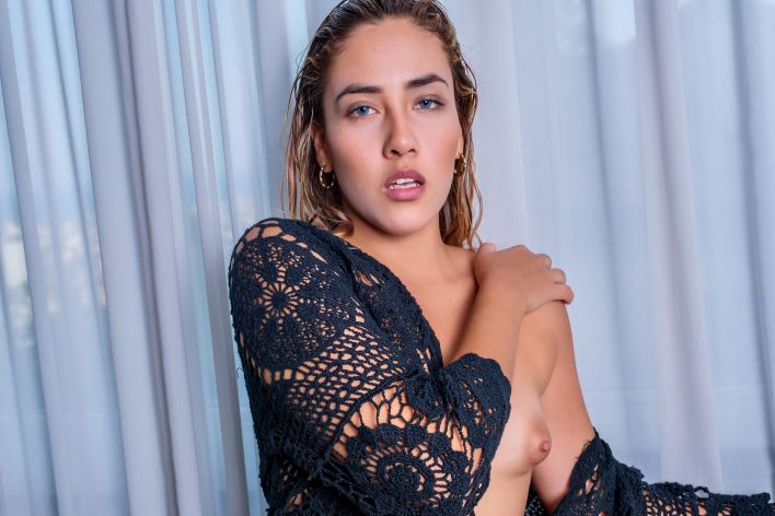 Squirrel in Naked Woman. Thumb 14