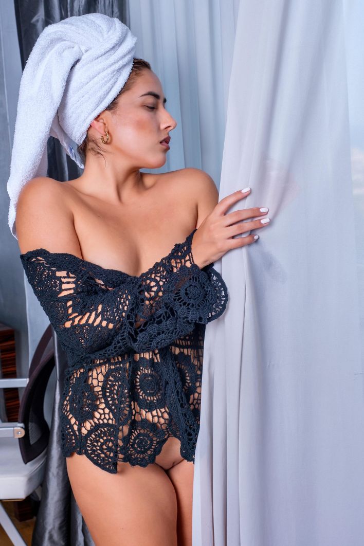 Squirrel in Naked Woman. Thumb 5