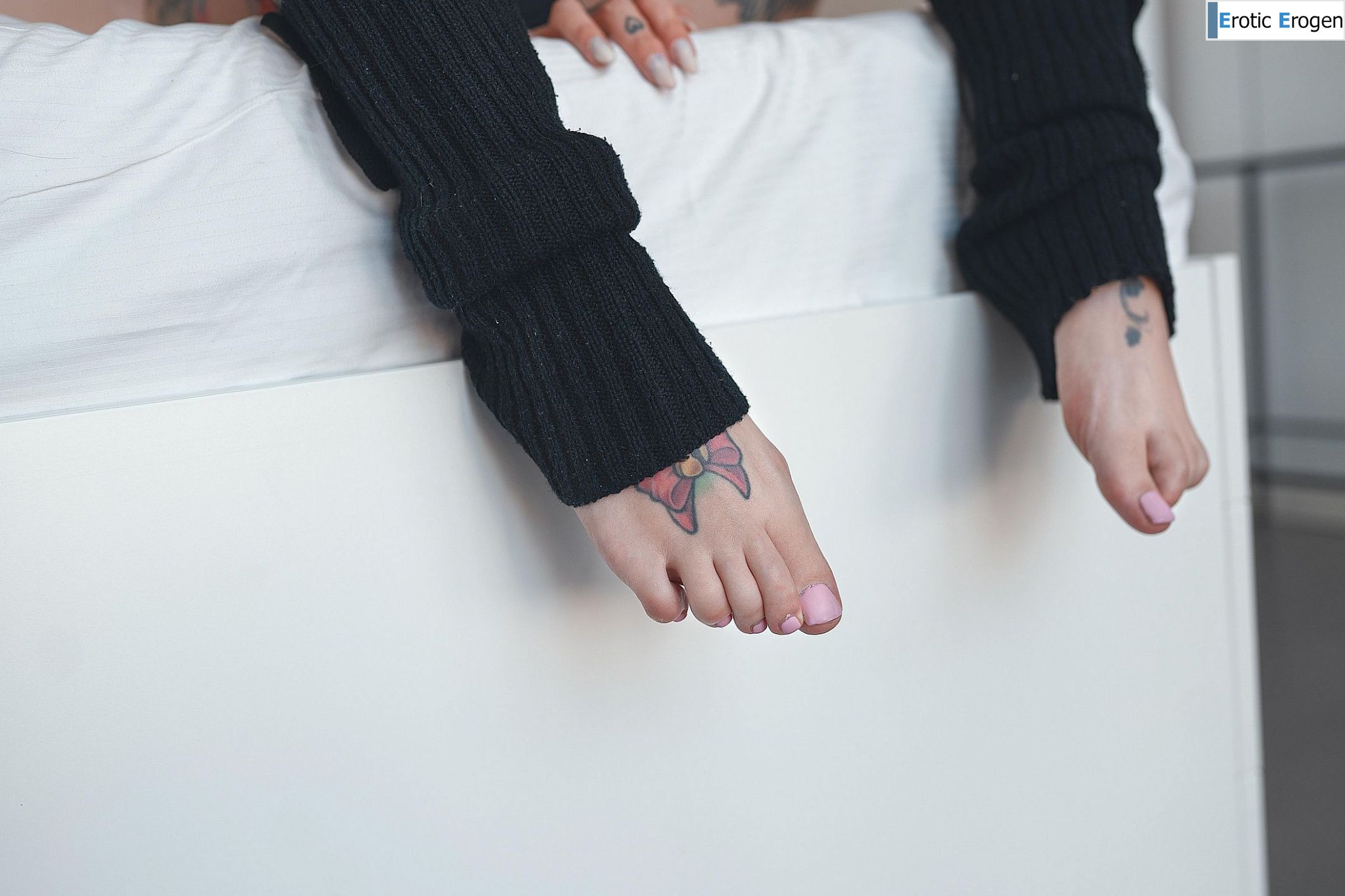 Alerose in Whoever Finds Me Finds A Treasure. Picture 5