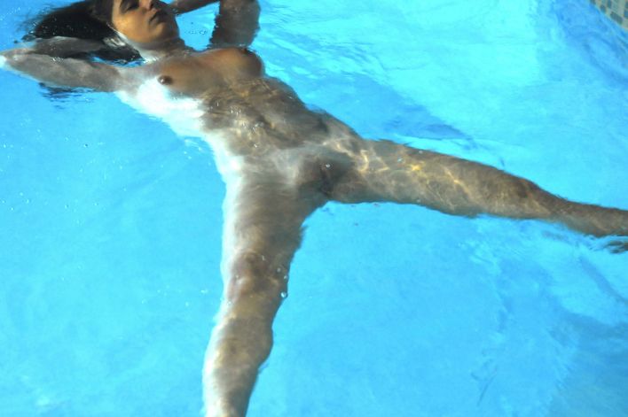 Lesya in The Beautiful Pool. Thumb 40